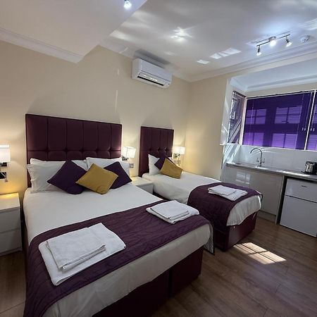 Crompton Guest House Hounslow Eksteriør bilde