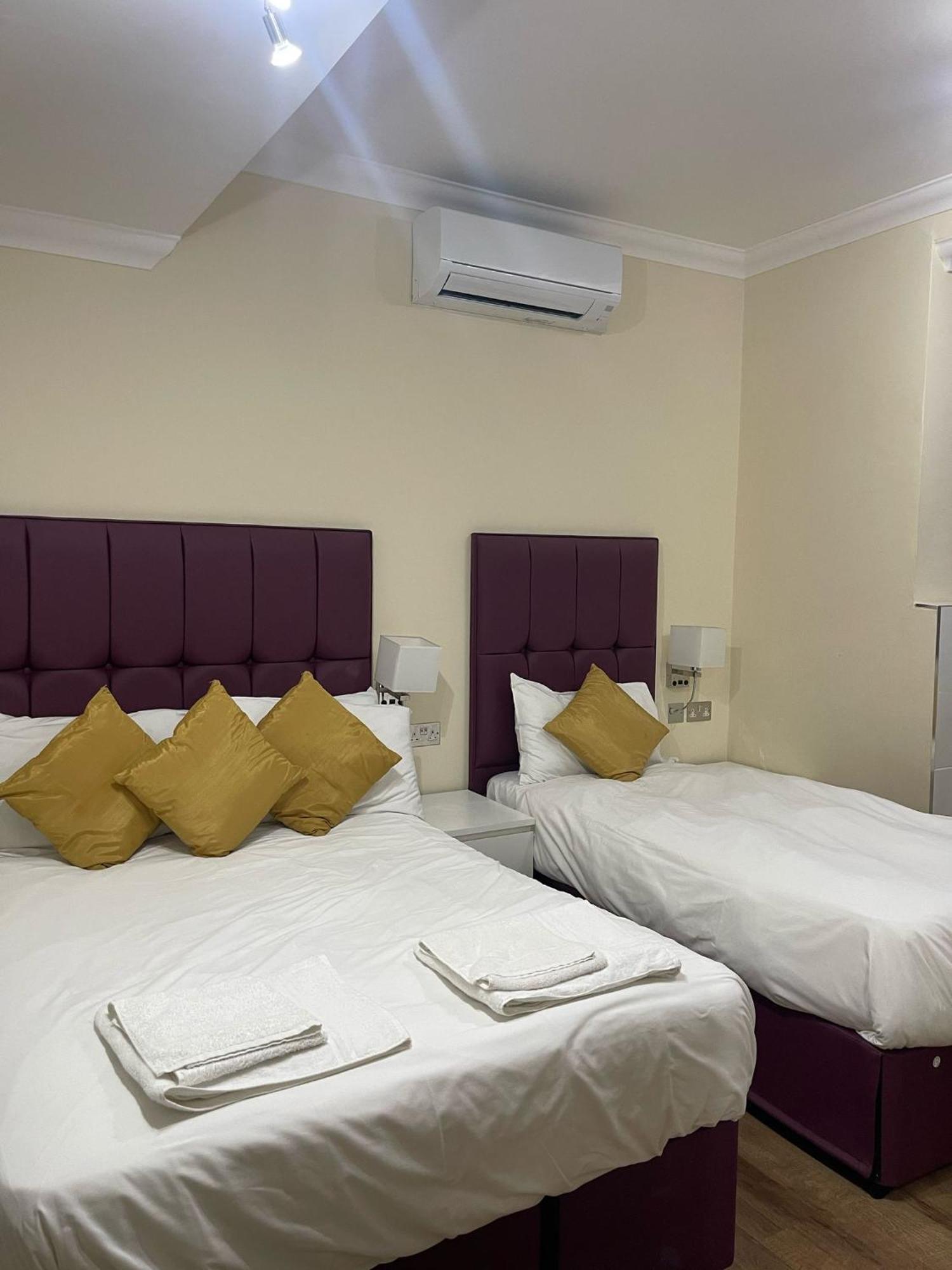 Crompton Guest House Hounslow Eksteriør bilde