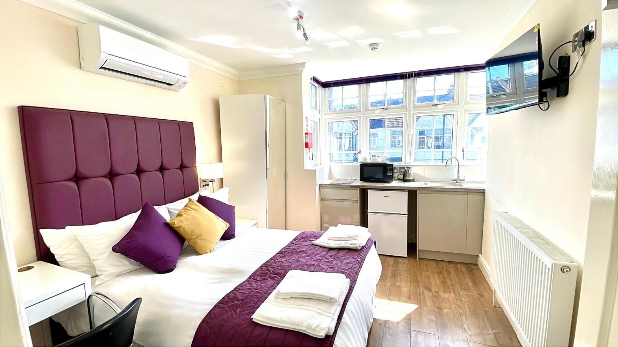 Crompton Guest House Hounslow Eksteriør bilde