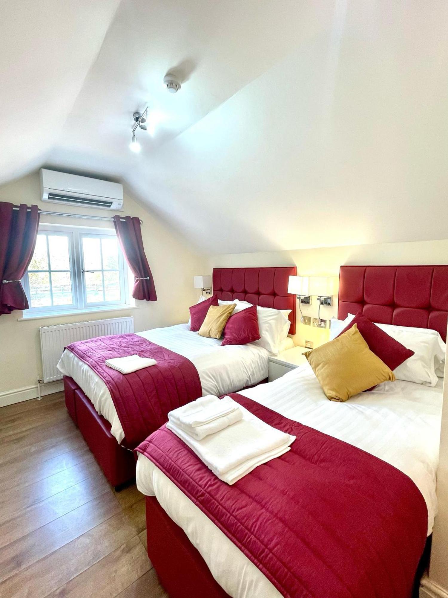 Crompton Guest House Hounslow Eksteriør bilde